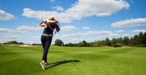 ゴルフの体の正面で打つとは？インパクトの瞬間の体の正面ってどこのこと？