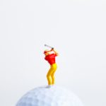 ゴルフのテイクバックの軌道　正しいコックの使い方や意識する点は？