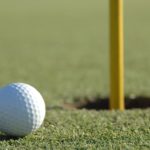 グリーン上でアイアン使用はルール違反？｜ゴルフの基本ルール&マナー